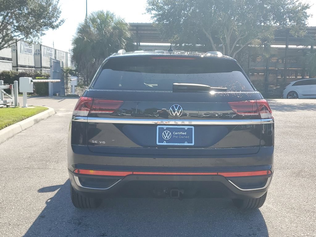 Certified 2023 Volkswagen Atlas Cross Sport SE w/ Black Wheel Package FWD image 6