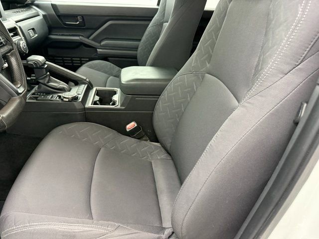 Used 2024 Toyota Tacoma SR5 AWD/4WD image 26