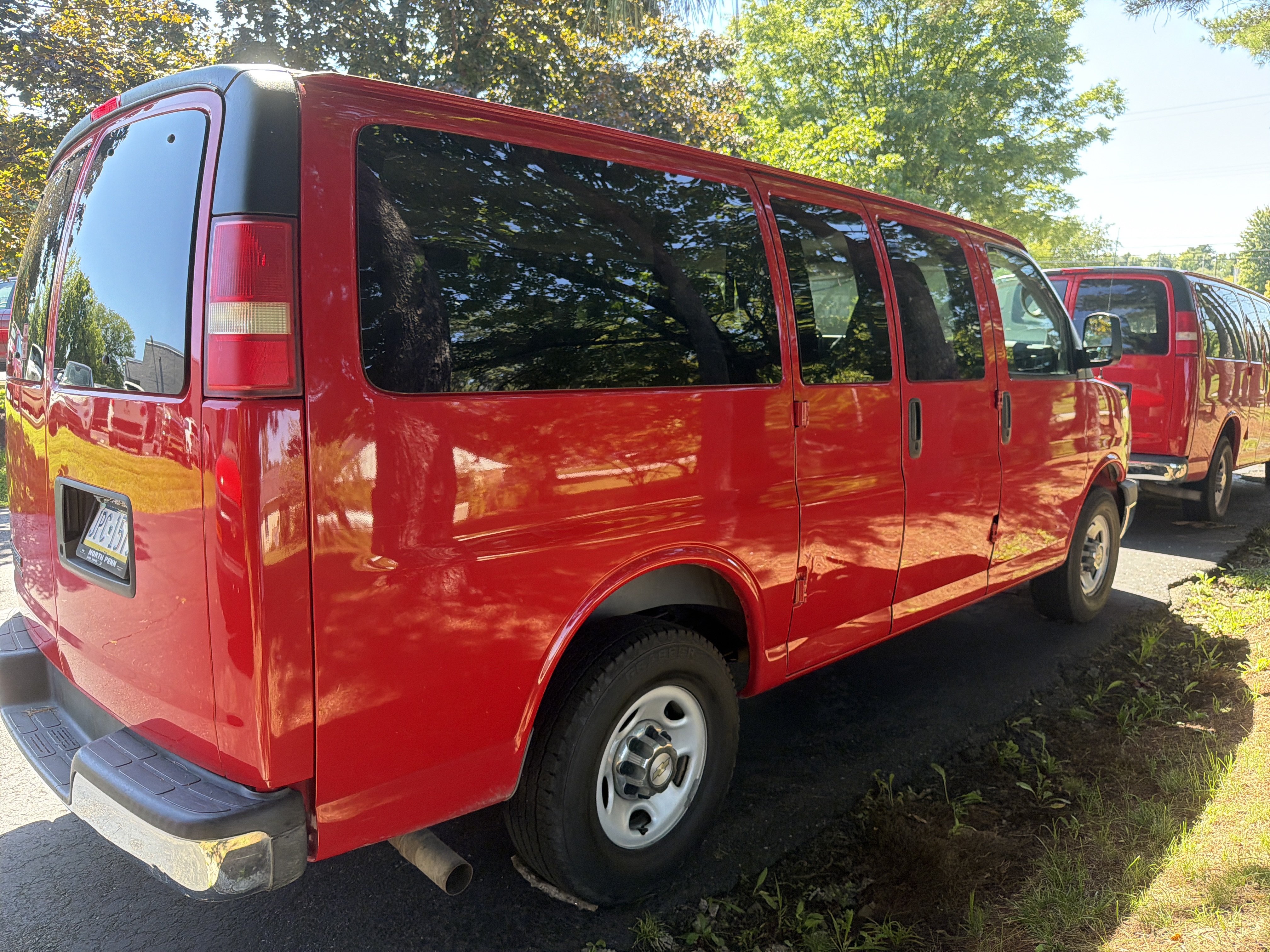 Used 2013 Chevrolet Express 2500 LT w/ LT Preferred Equipment Group RWD image 7