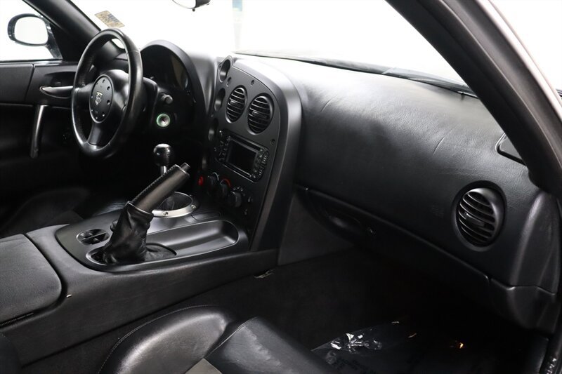 Used 2003 Dodge Viper SRT-10 RWD image 24