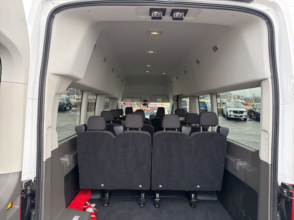 Used 2024 Ford Transit 350 XLT image 22