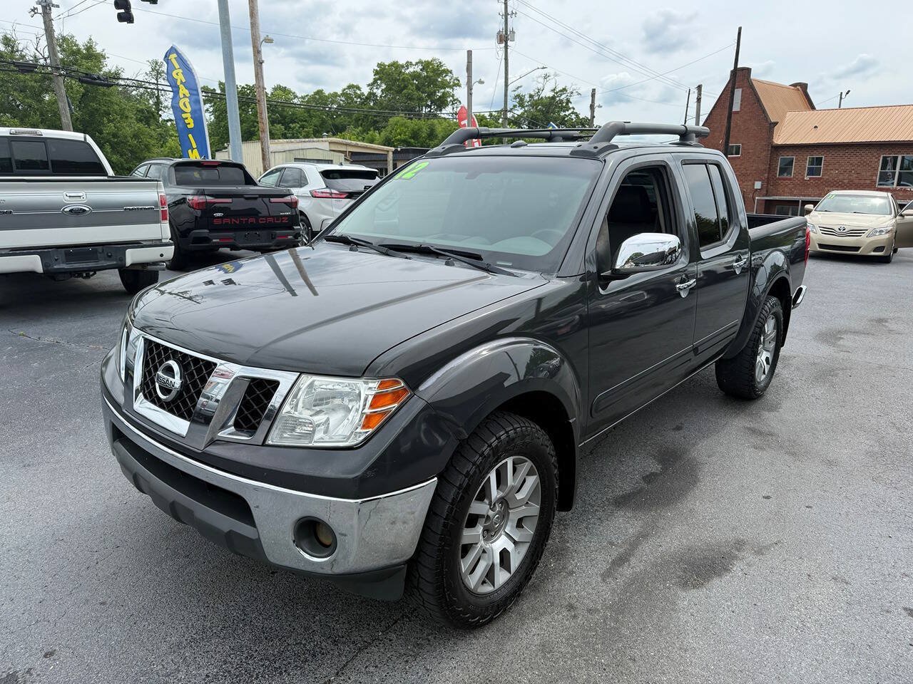Used 2012 Nissan Frontier SL AWD/4WD image 8
