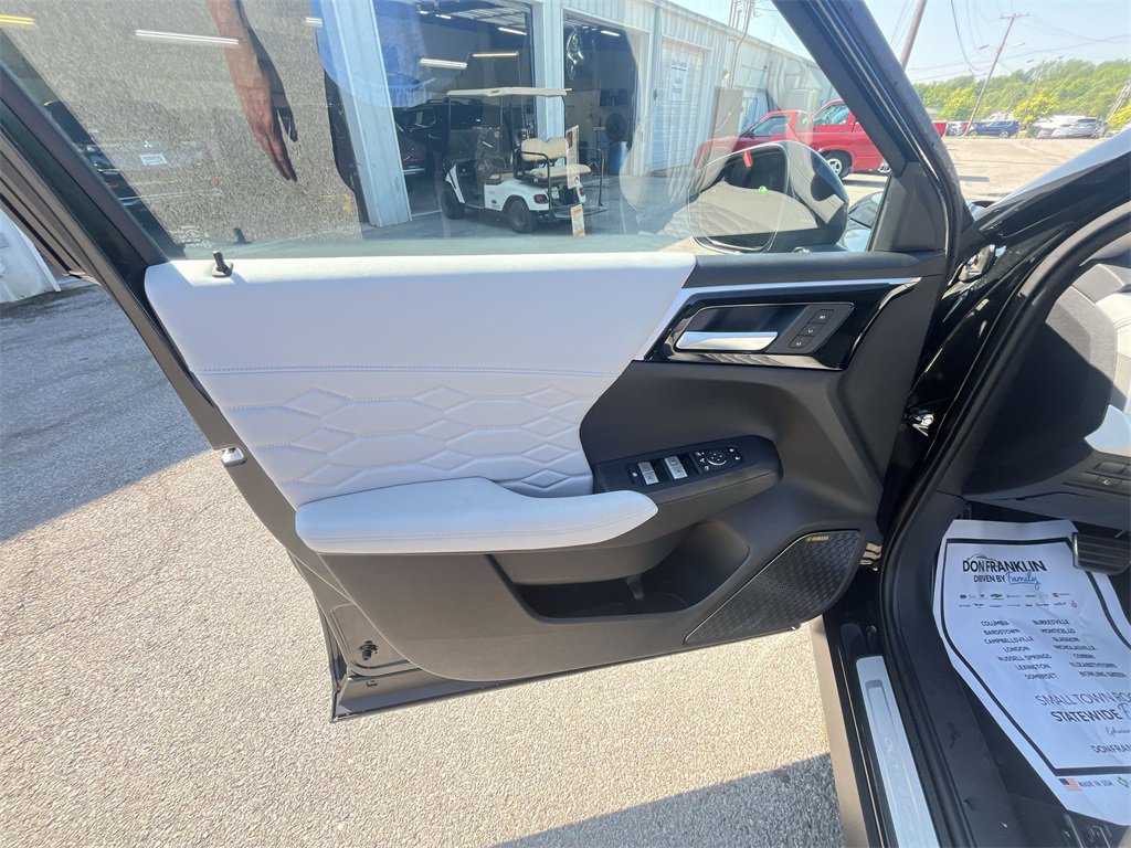 New 2025 Mitsubishi Outlander AWD image 13