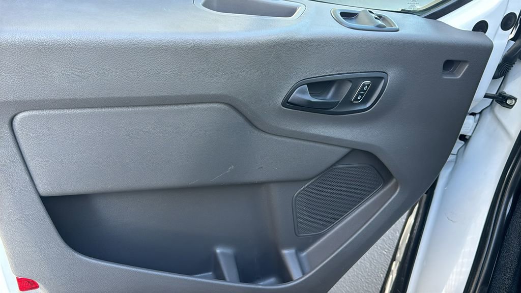 Certified 2022 Ford Transit 350 XLT image 17