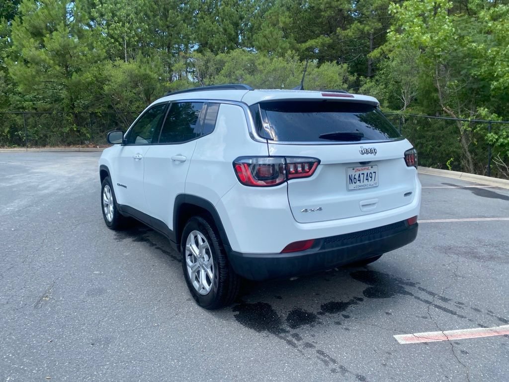 Used 2024 Jeep Compass Latitude AWD/4WD image 6
