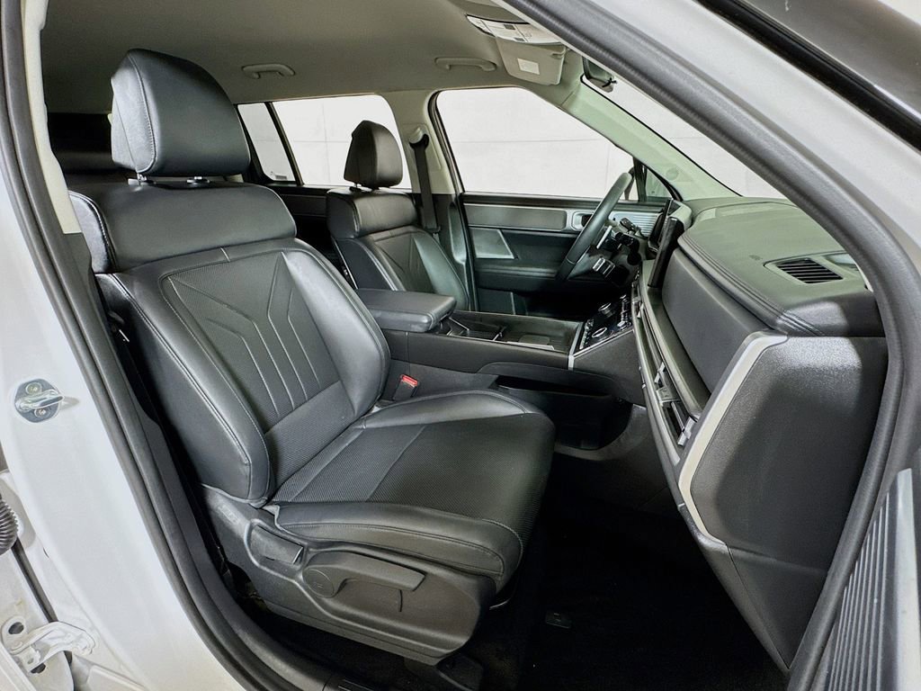 Used 2026 Hyundai Santa Fe SEL FWD image 26