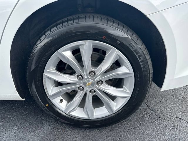 Used 2023 Chevrolet Malibu LT FWD image 35