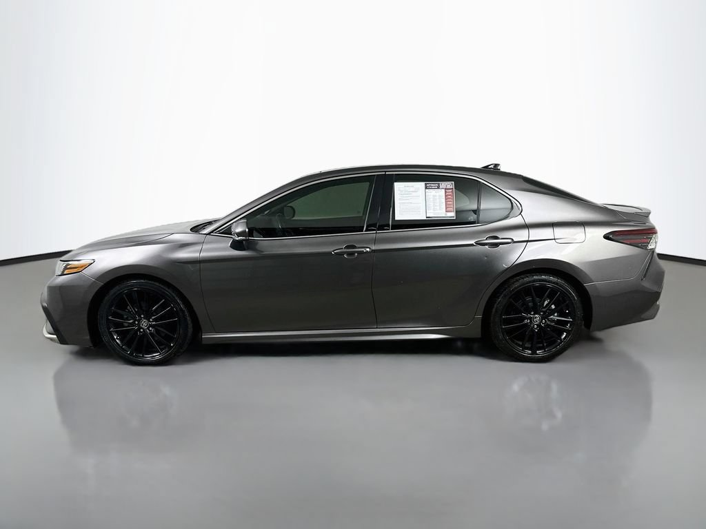 Used 2022 Toyota Camry XSE w/ Navigation Package FWD image 3