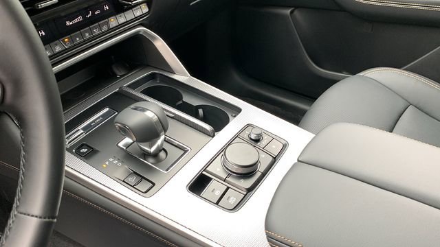New 2025 MAZDA CX-90 Plug-In Hybrid w/ Preferred image 12