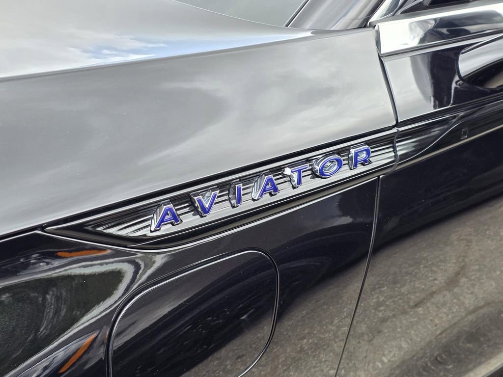 Used 2022 Lincoln Aviator Grand Touring w/ Elements Package Plus image 38