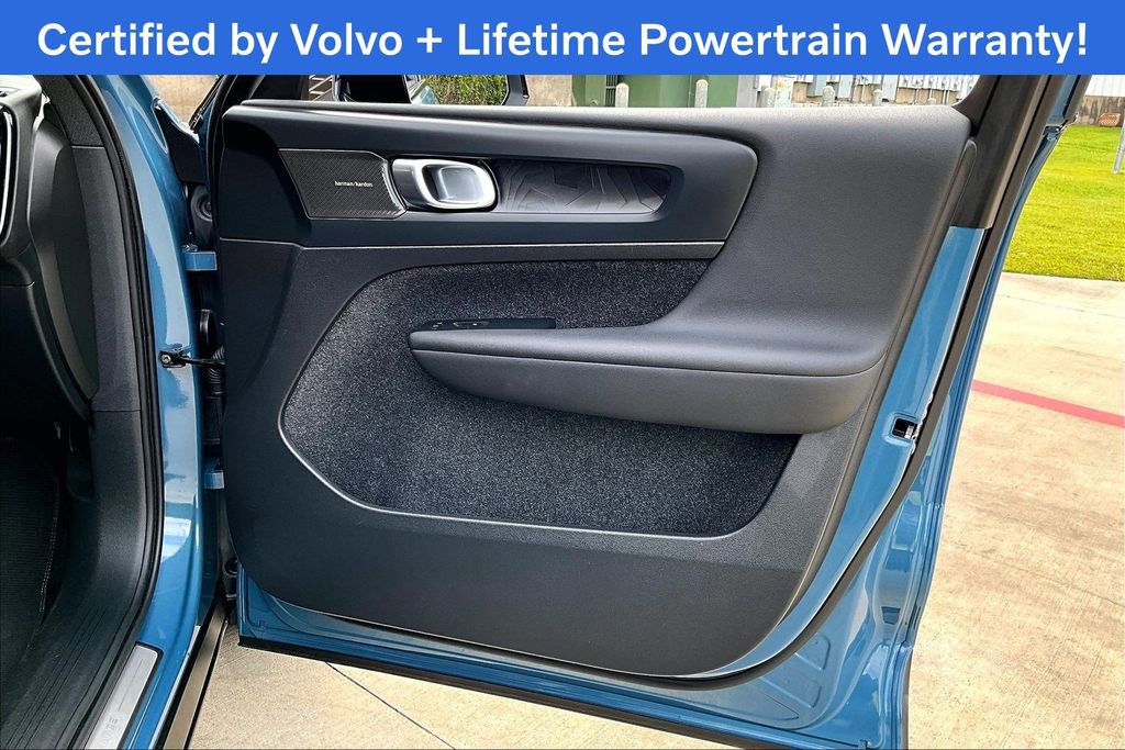 Certified 2023 Volvo C40 P8 Recharge Ultimate w/ Protection Package Premier AWD/4WD image 25