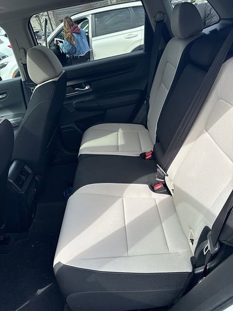 Used 2023 Honda CR-V EX image 8