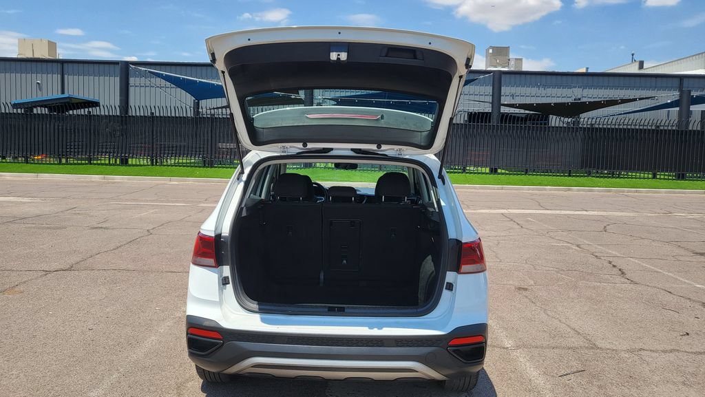 Used 2023 Volkswagen Taos S FWD image 12