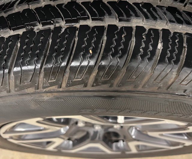 Used 2026 RAM 1500 Laramie AWD/4WD image 7