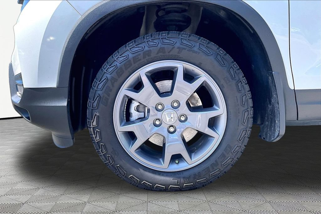 Used 2024 Honda Passport TrailSport image 24