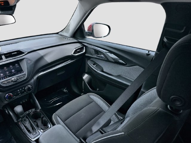 Used 2022 Chevrolet TrailBlazer LT w/ Confidence II Package FWD image 22