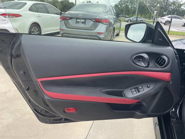 Used 2025 Nissan Z Performance w/ Floor Mat Package RWD image 10