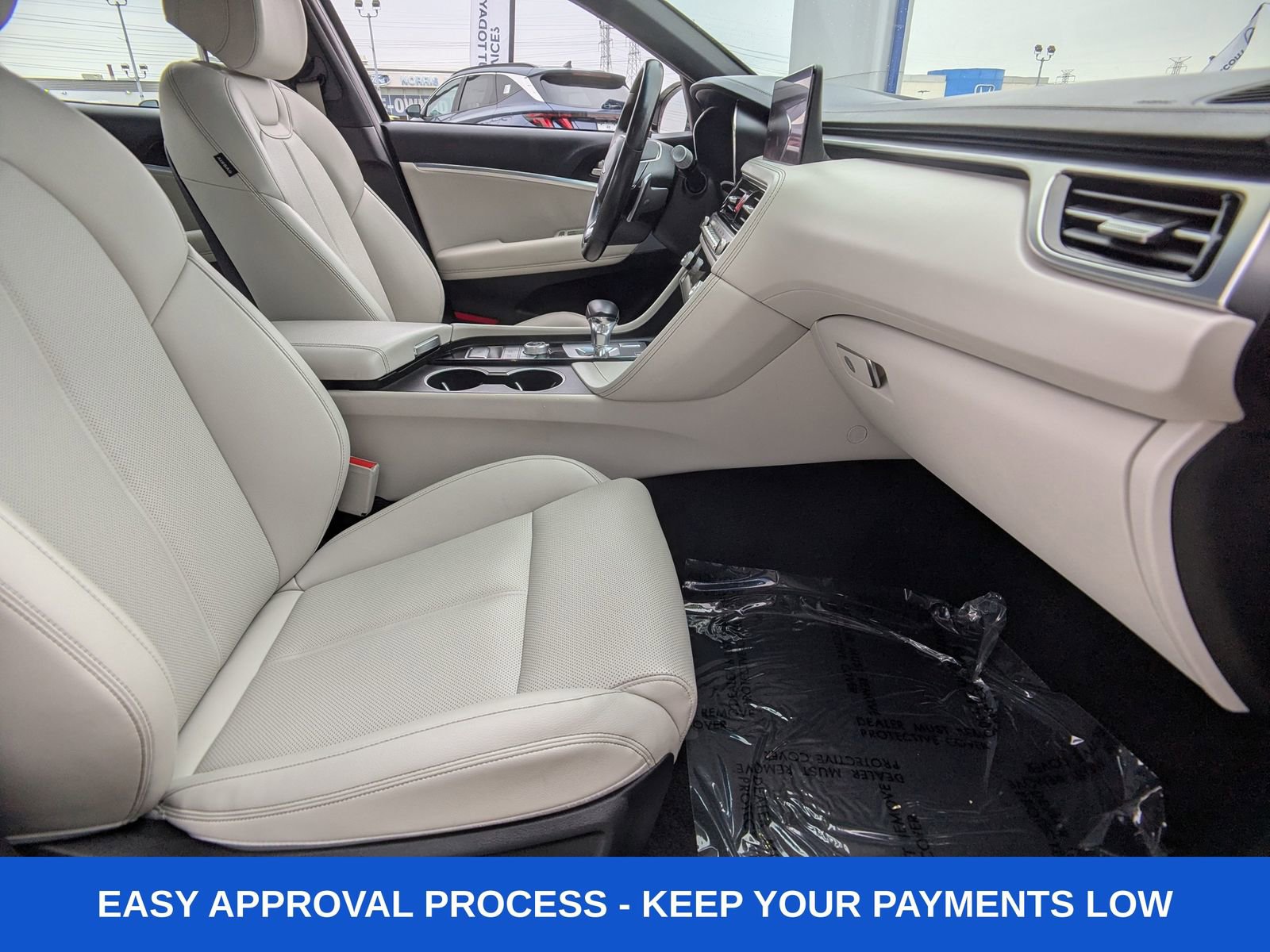 Used 2024 Genesis G70 2.5T image 17