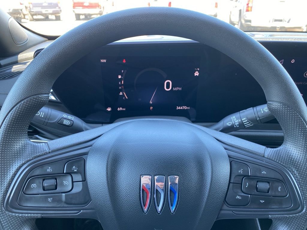 Used 2025 Buick Envista Preferred image 24
