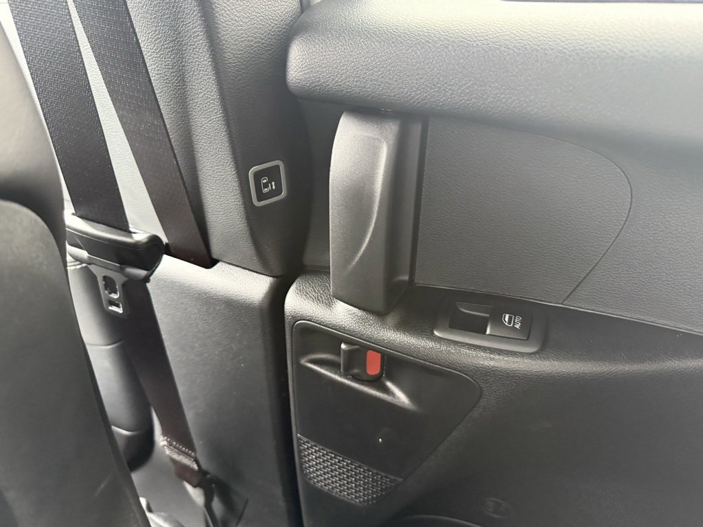 New 2026 Chrysler Pacifica Select image 40