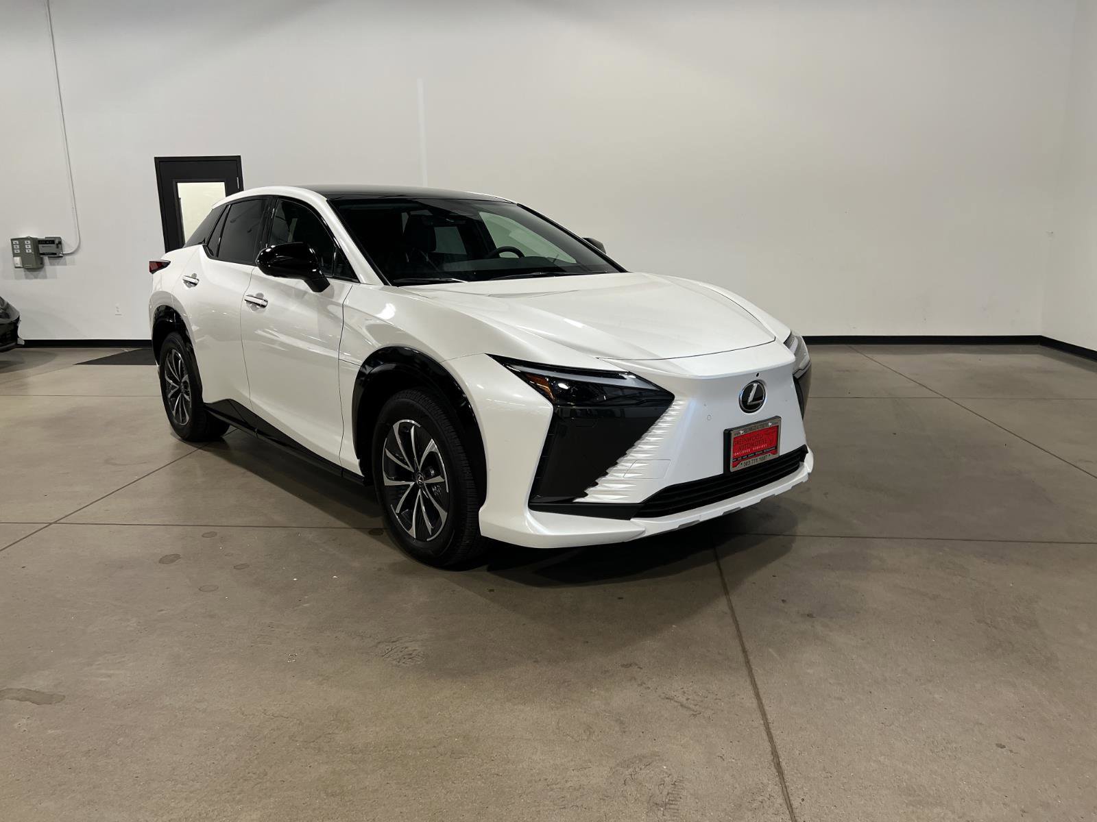 Used 2025 Lexus RZ 450e image 1