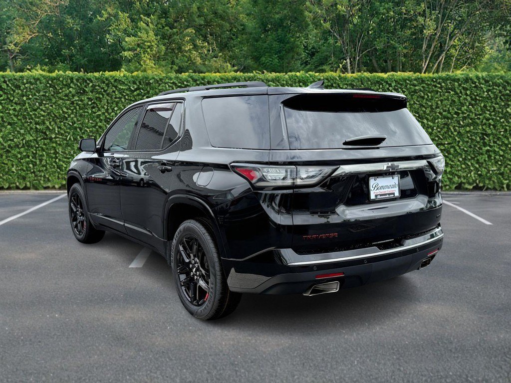 Used 2020 Chevrolet Traverse Premier w/ Redline Edition AWD/4WD image 6