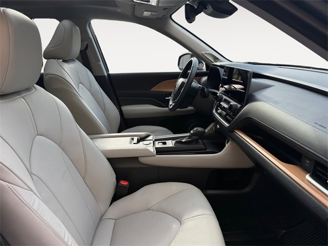 Used 2025 Toyota Grand Highlander AWD image 15
