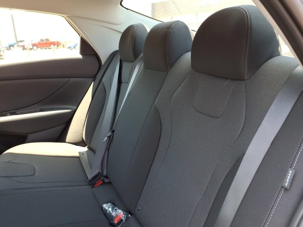 New 2026 Hyundai Elantra SE FWD image 10