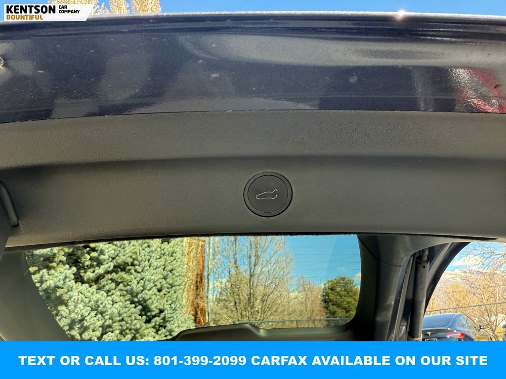 Used 2023 Tesla Model Y Long Range image 36