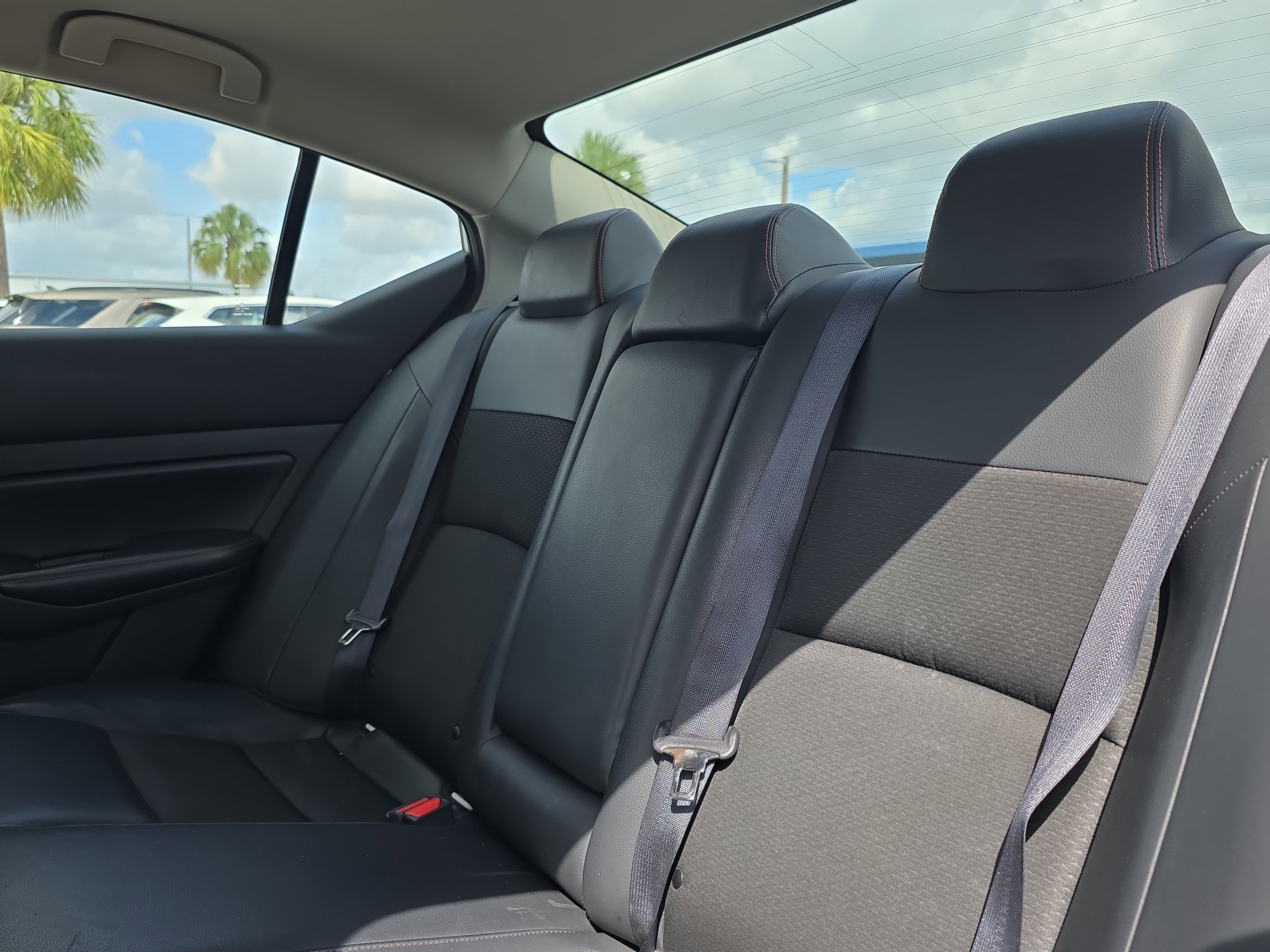 Used 2022 Nissan Altima 2.5 SR image 15