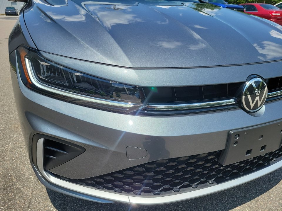 New 2026 Volkswagen Jetta SE FWD image 24