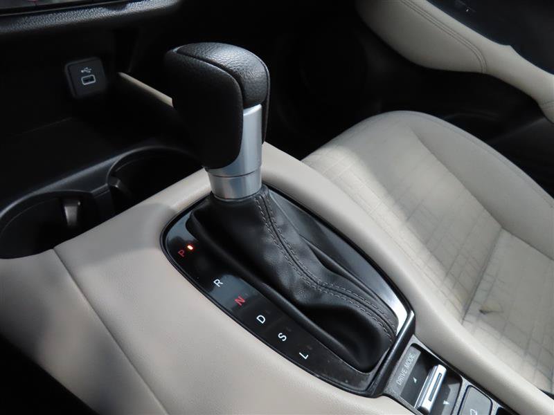 Used 2025 Honda HR-V LX image 26