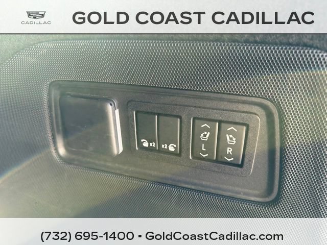 Used 2022 Cadillac Escalade ESV Sport Platinum AWD/4WD image 16