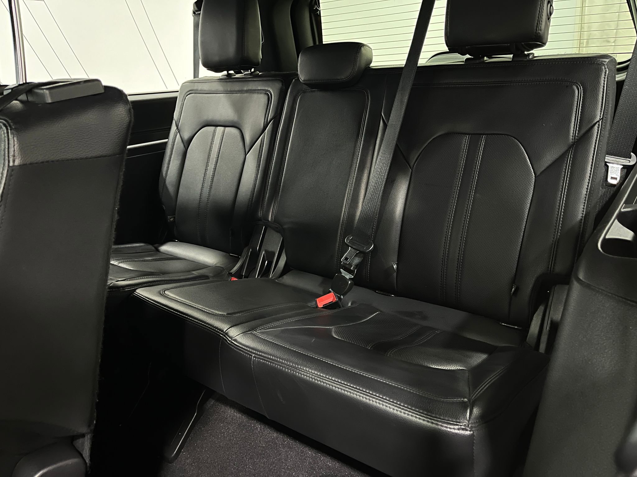 Used 2021 Ford Expedition Max Limited AWD/4WD image 31