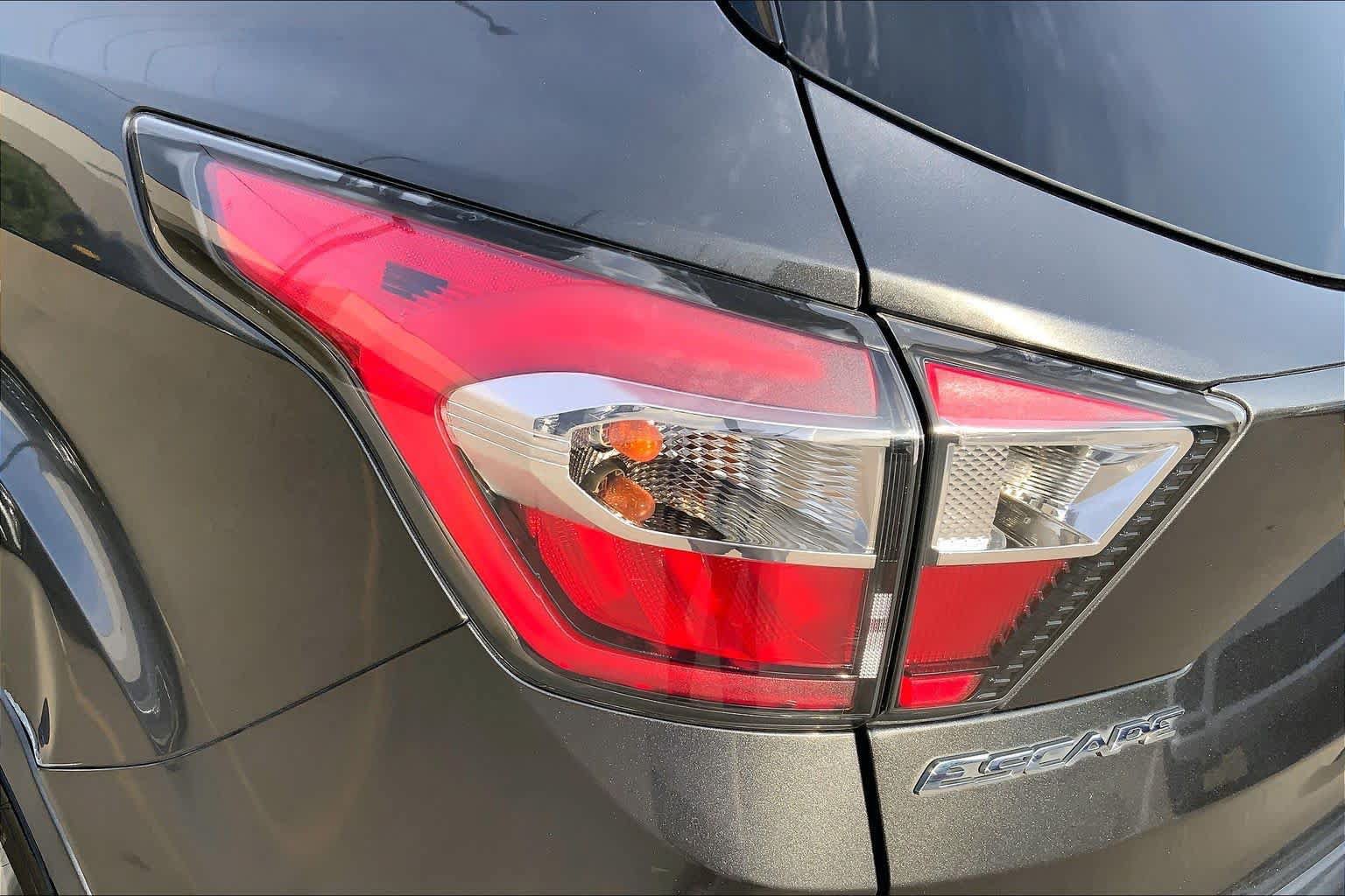 Used 2017 Ford Escape Titanium w/ Equipment Group 301A FWD image 27