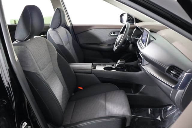 Used 2023 Nissan Rogue SV FWD image 17