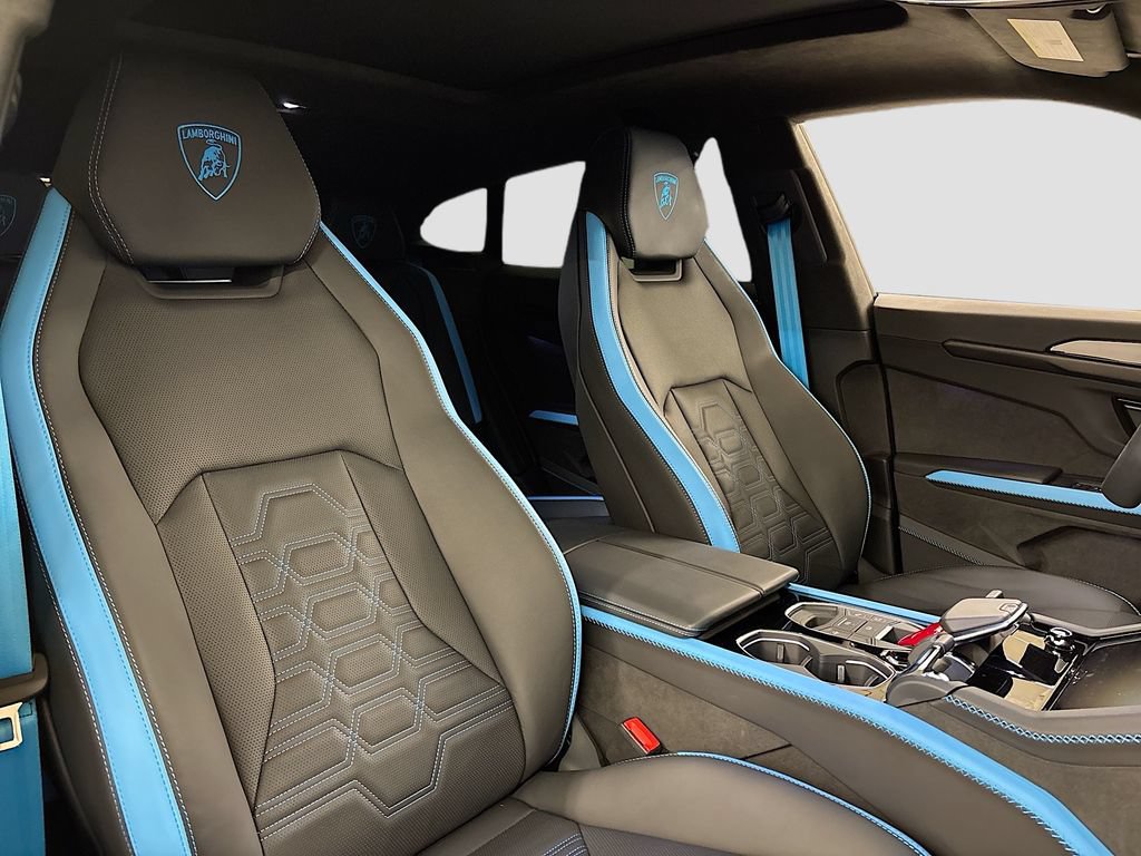 Used 2025 Lamborghini Urus SE AWD/4WD image 15