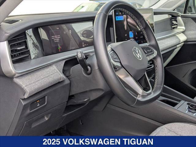 Certified 2025 Volkswagen Tiguan S AWD/4WD image 12