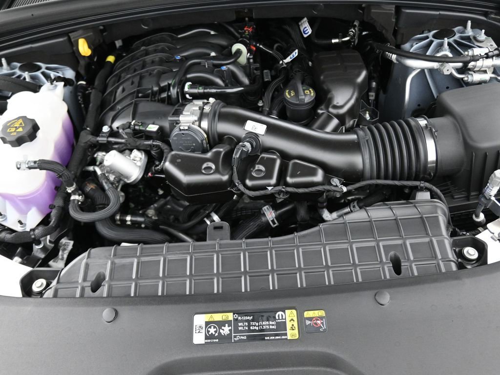 New 2025 Jeep Grand Cherokee Limited w/ Black Appearance Package image 11