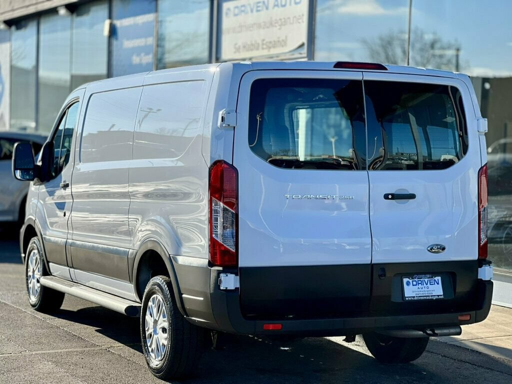 Used 2025 Ford Transit 250 Low Roof w/ Exterior Upgrade Package RWD image 3