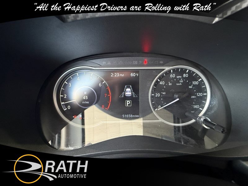 Used 2024 Nissan Versa SR image 17