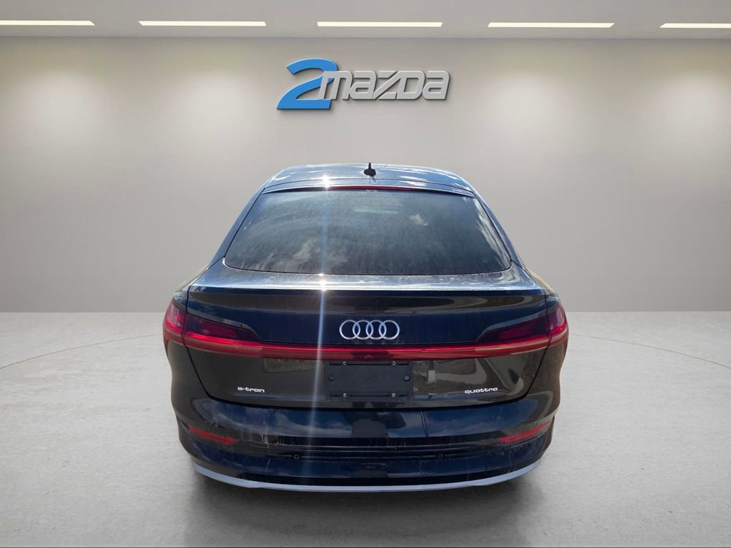 Used 2020 Audi e-tron Premium Plus image 4
