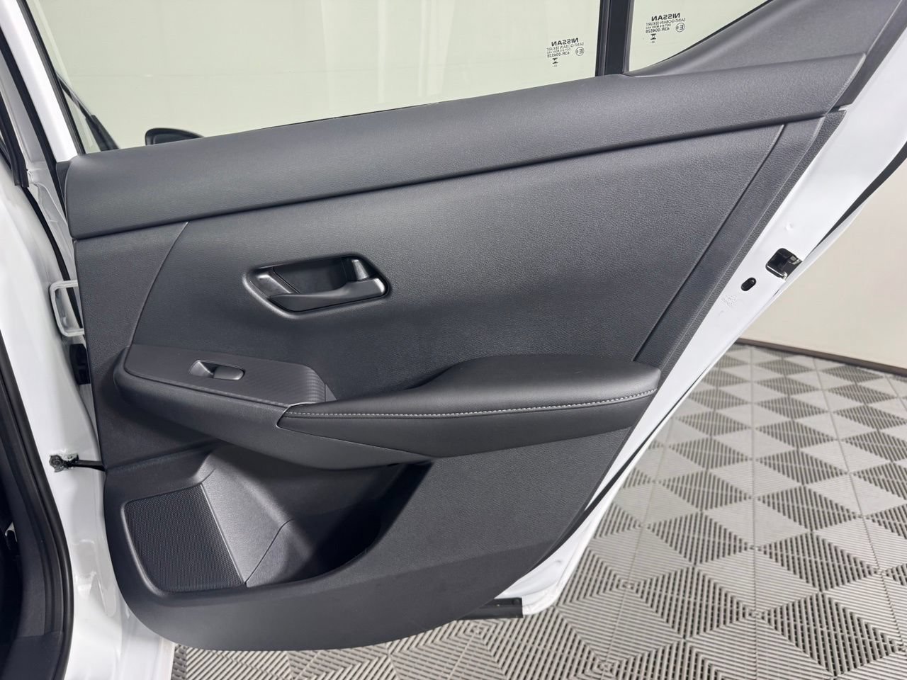 Used 2024 Nissan Sentra SV w/ All-Weather Package FWD image 31