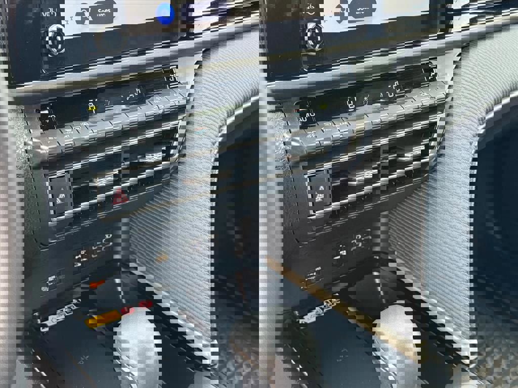 Certified 2025 Toyota Camry SE image 22