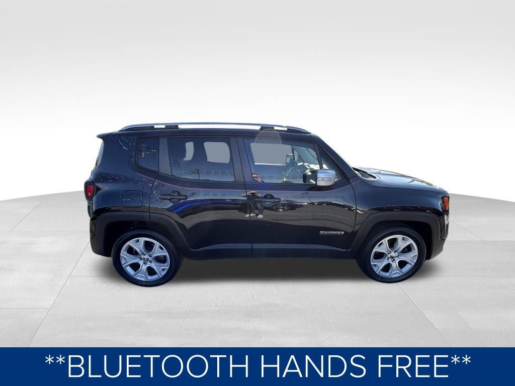 Used 2017 Jeep Renegade Limited image 3