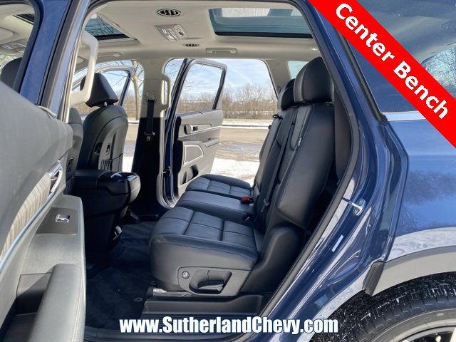 Used 2025 Kia Telluride AWD image 40