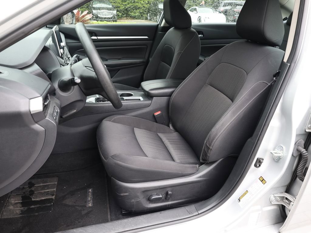 Used 2022 Nissan Altima 2.5 SV FWD image 13