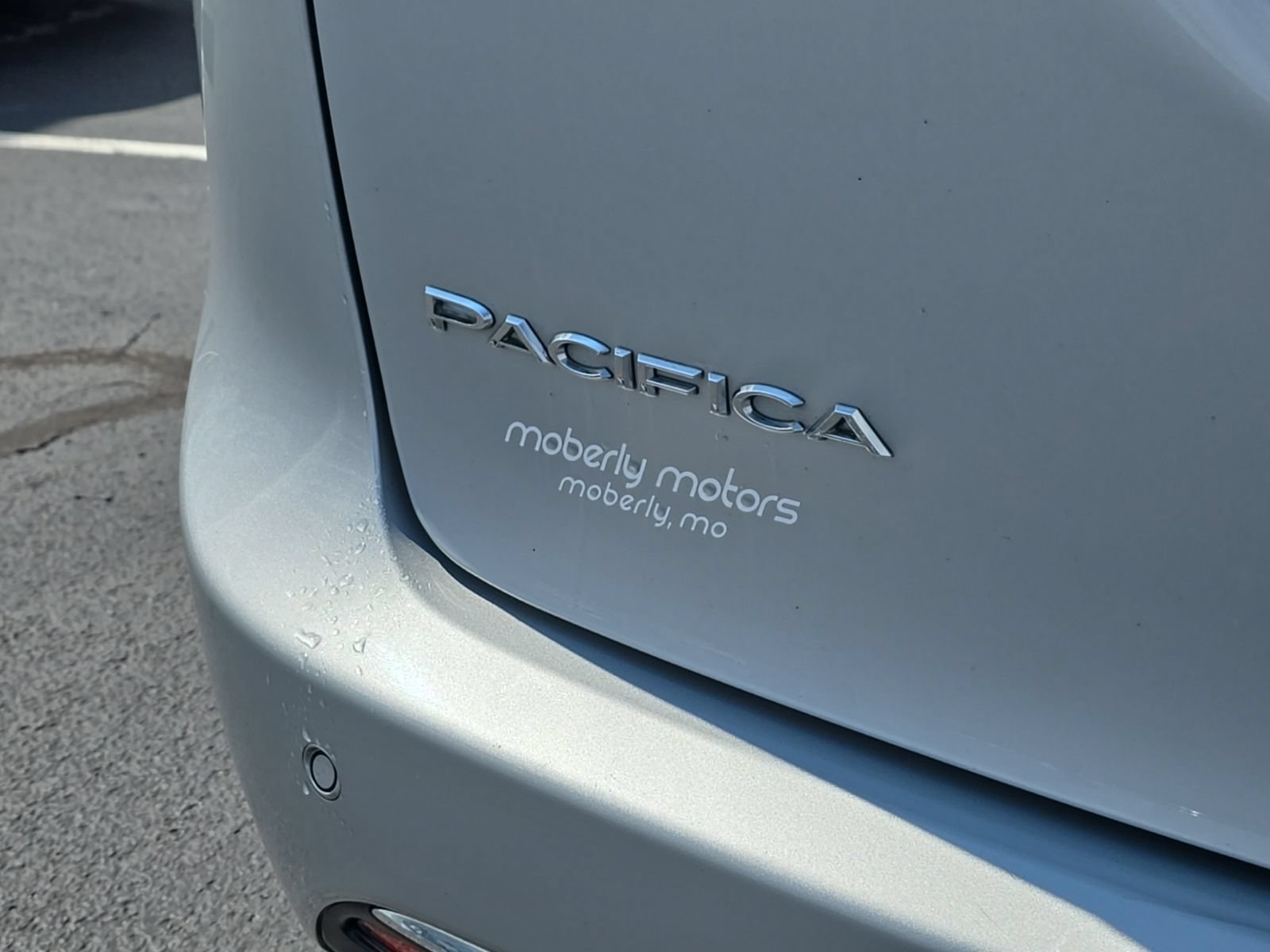 Used 2023 Chrysler Pacifica Touring-L FWD image 61