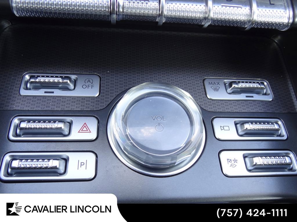 Certified 2025 Lincoln Nautilus Premier image 36