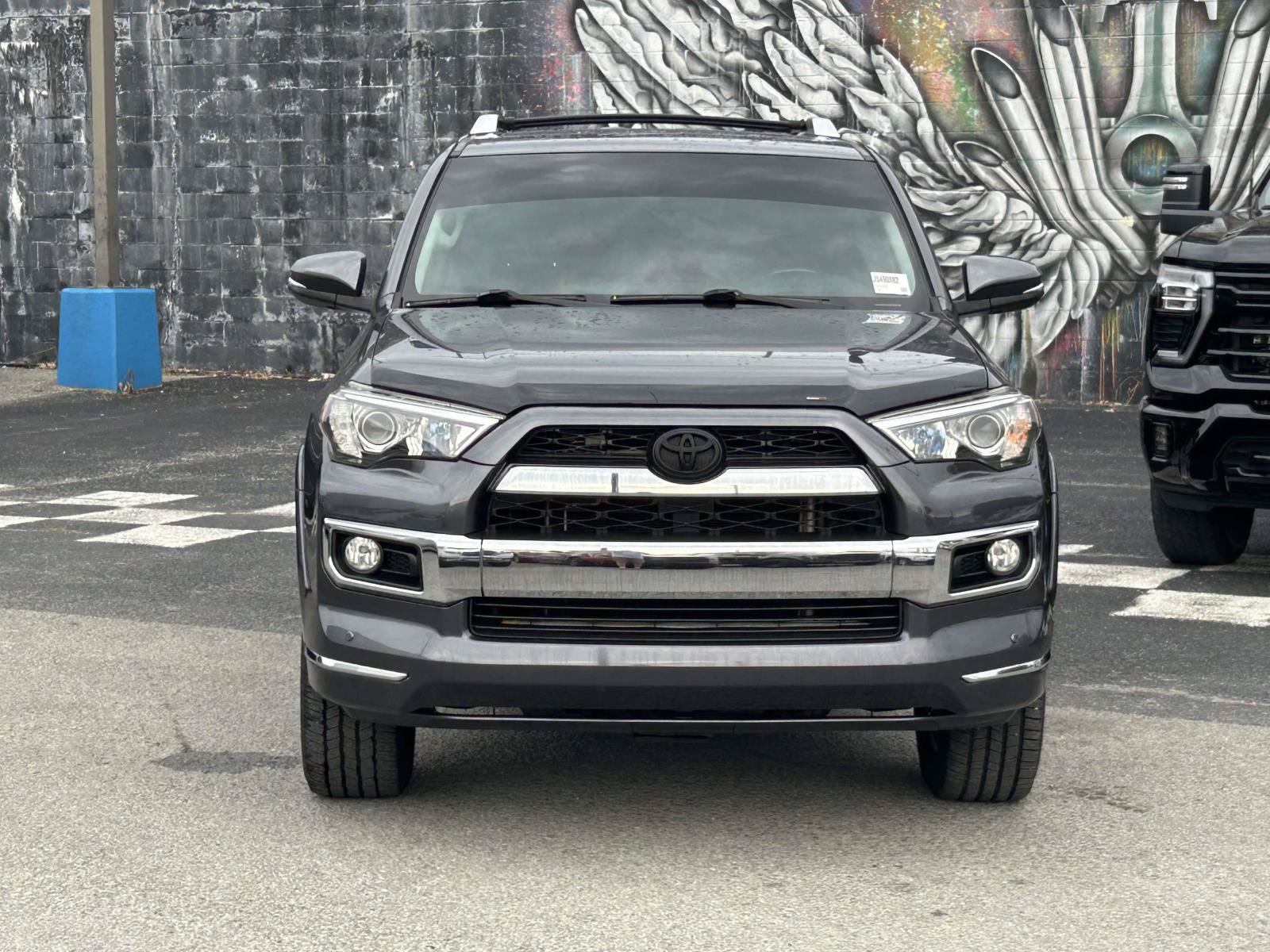 Used 2018 Toyota 4Runner Limited AWD/4WD image 2